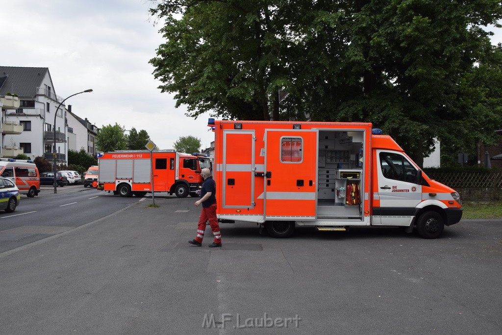 Einsatz BF Koeln Koeln Brueck Bruecker Mauspfad P51.JPG - Miklos Laubert